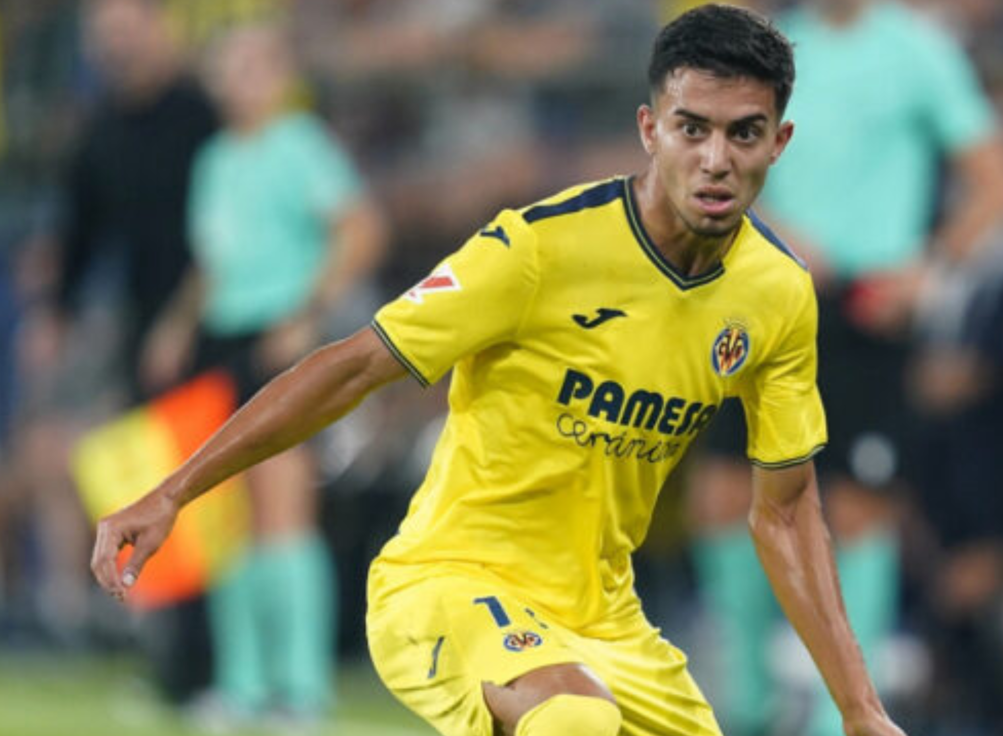 多米在线入口 -比利亚雷亚尔发布备战花絮，清晨官宣签约，欧超杯任务艰巨，年轻球员得到机会 