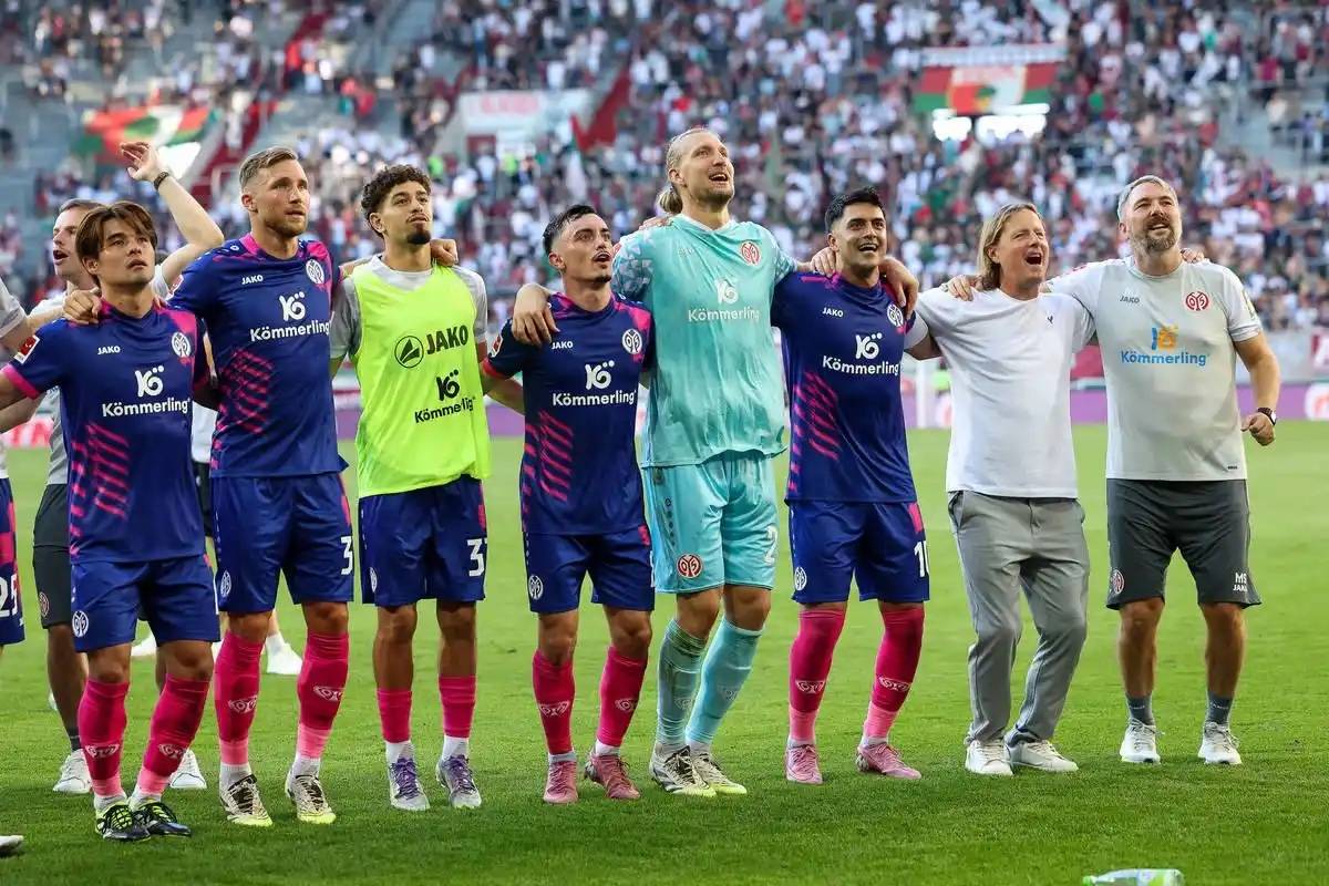 多米体育娱乐 -德国杯今夜再迎强敌，国际米兰战术微调，主帅态度：媒体盛赞，细节决定成败 