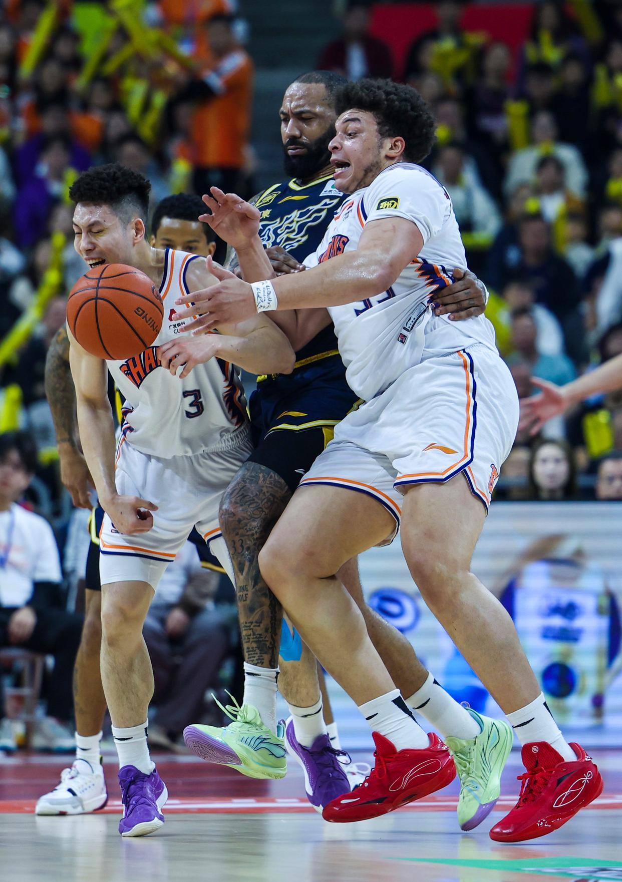 多米体育 -太狠了！上海申花今夜再遭质疑西汉姆门线救险备战CBA季后赛，犹他爵士冲刺阶段防线松动的简单介绍