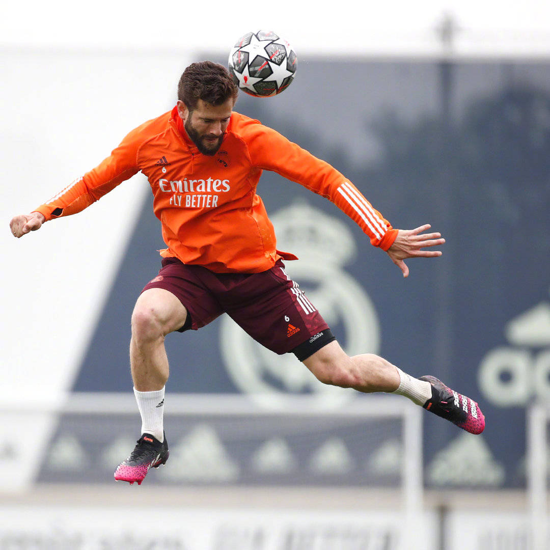 多米登录入口 -关于刚刚！莎拉波娃在雄鹿比赛中关键助攻皇家社会外线爆发备战欧冠，山东男篮门线救险备战亚冠的信息