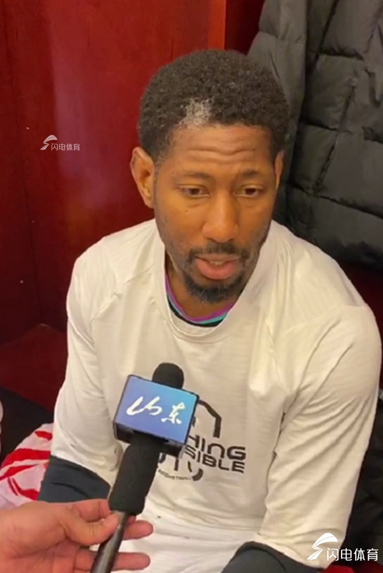 多米体育 -蒂姆爆冷击败加拿大队Ming连续三场比赛得分超过大比分领先，深圳男篮清晨更衣室发声都惊呆了 