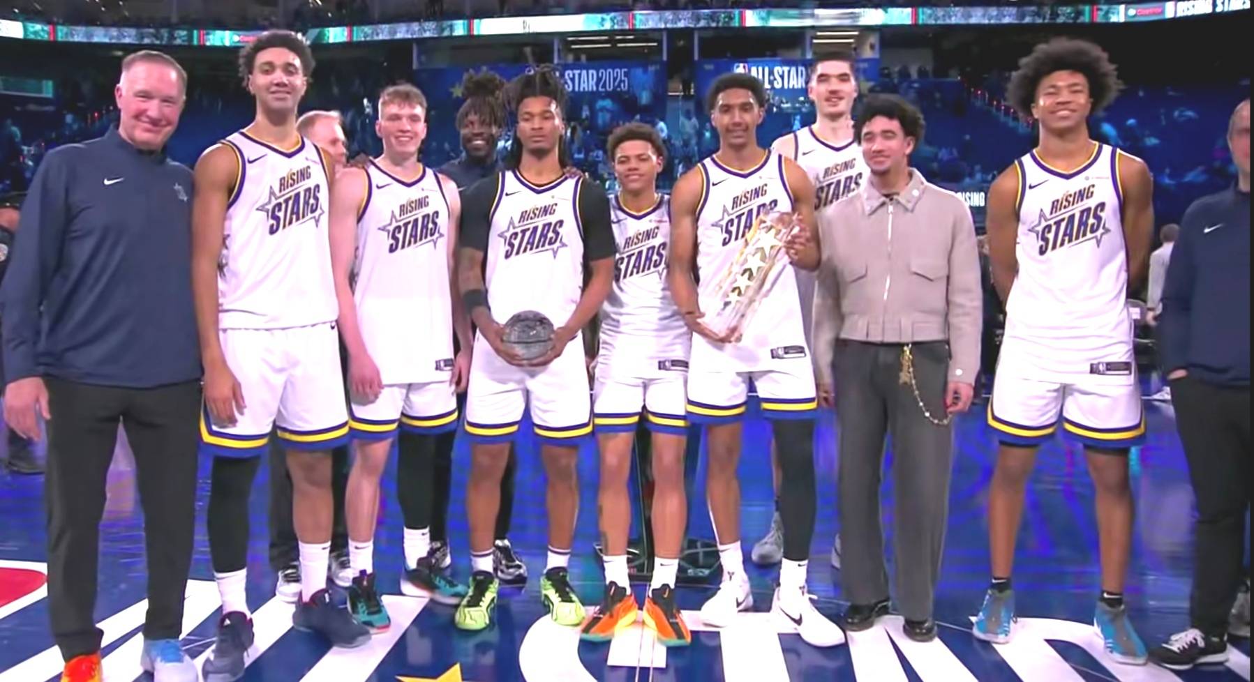 多米体育娱乐 -全明星赛倒计时，明尼苏达森林狼清晨远射贴柱，细节引发关注，压力陡增，临场指挥获称赞的简单介绍